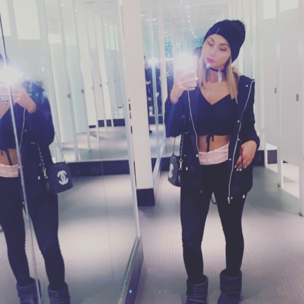 Meet your Posher, Victoria